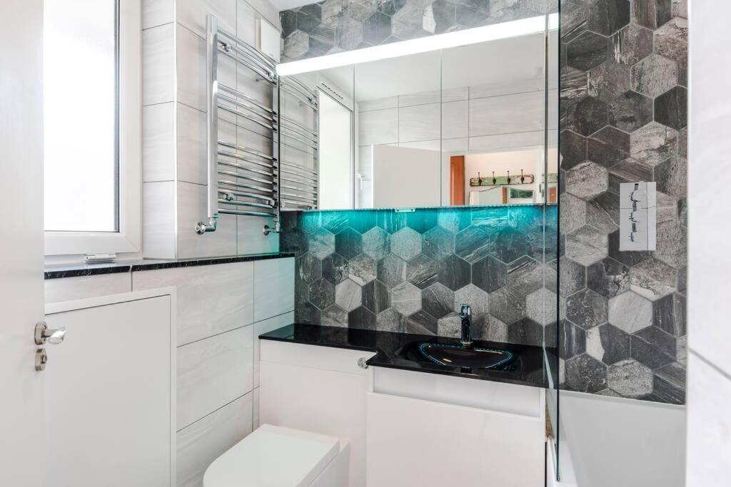 The Clarence, Central London Apartment W/ Wifi المظهر الخارجي الصورة