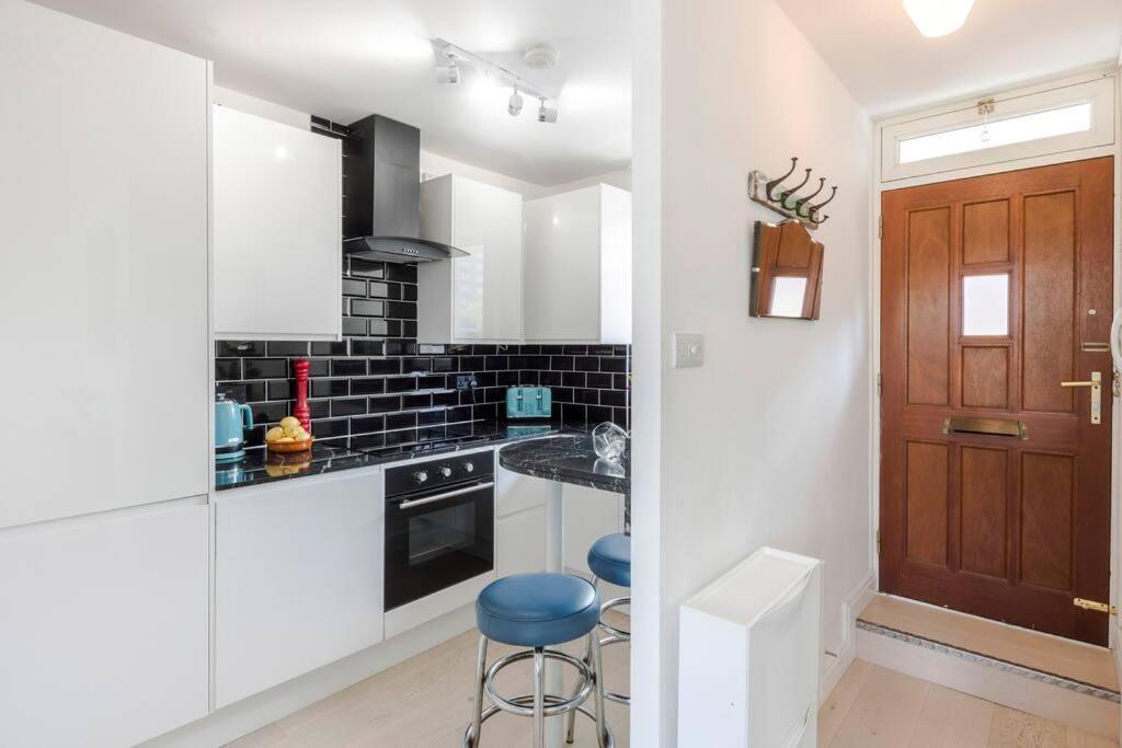The Clarence, Central London Apartment W/ Wifi المظهر الخارجي الصورة