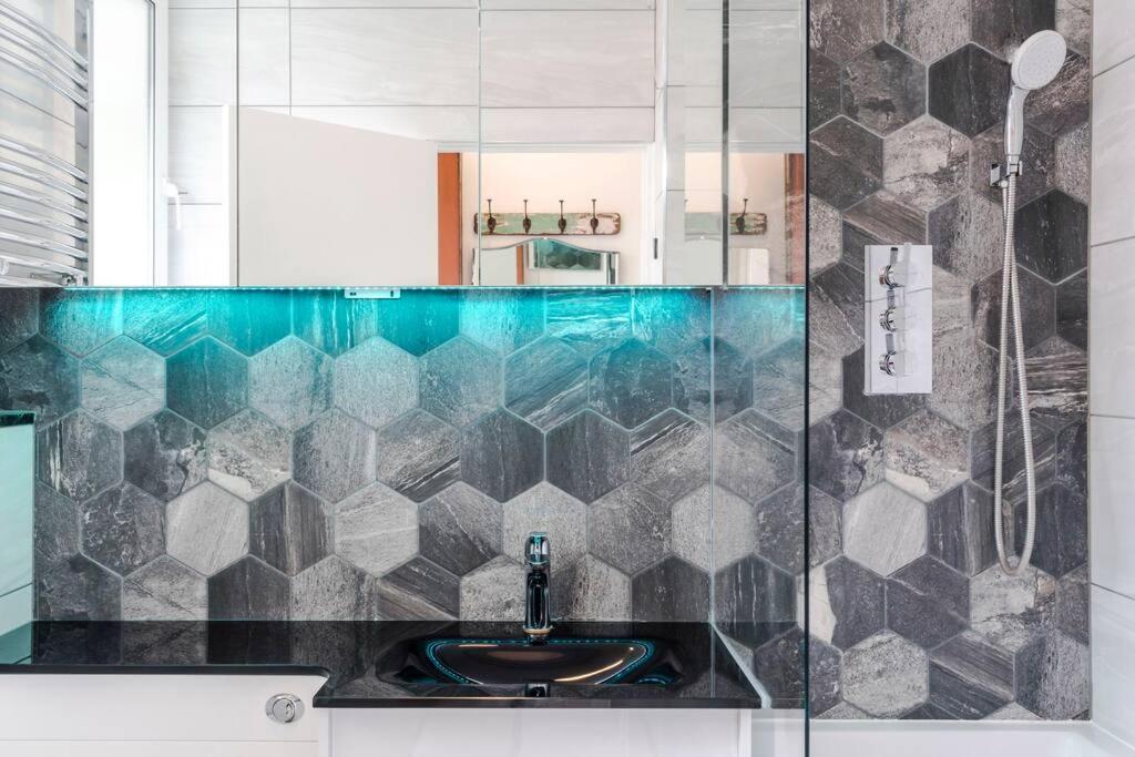 The Clarence, Central London Apartment W/ Wifi المظهر الخارجي الصورة
